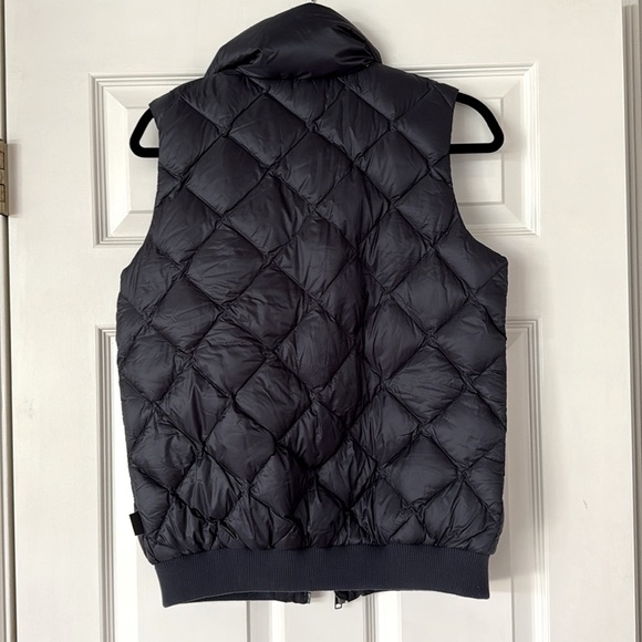 Patagonia Women’s Prow Bomber Down Vest - Picture 8 of 9